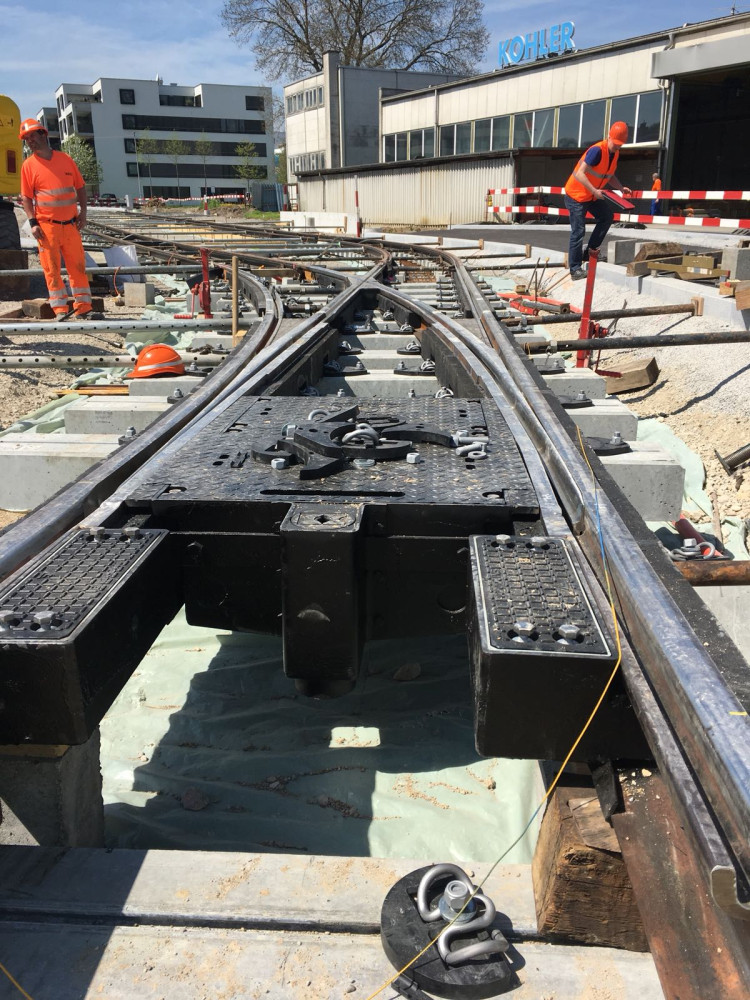 Dodávka prvních výhybek pro nový projekt Curych - Limmattalbahn!